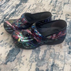 Size 37 Dansko XP 2.0